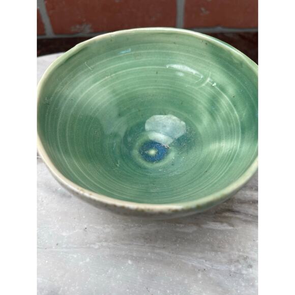 Unknown Brand Studio Pottery Serotonin Bowl Green Speckled Molecule Mark 6" - Picture 7 of 7